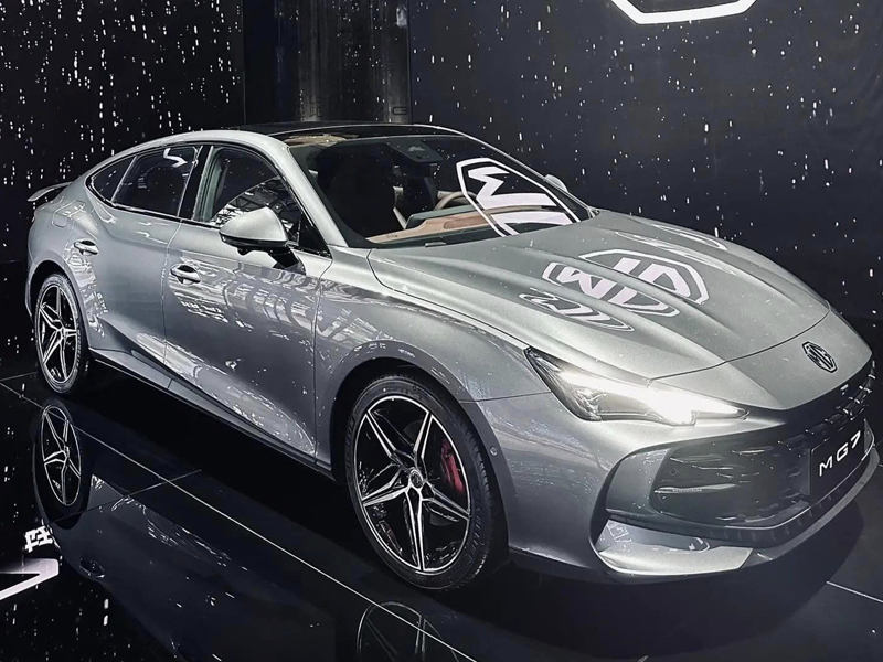 MG7 2.0T Luxury