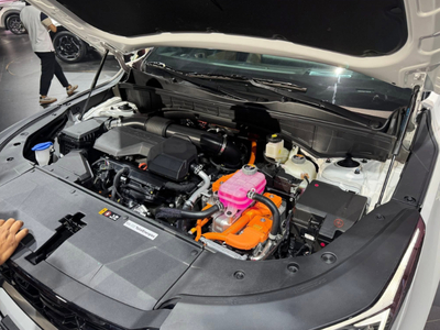 New KIA Sorento 1.6 Turbo HEV Signature
