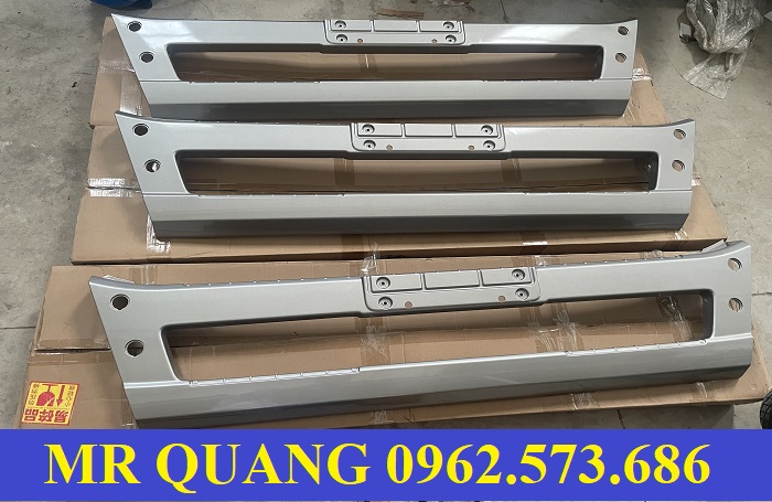 Ba đờ sốc Hyundai Xcient