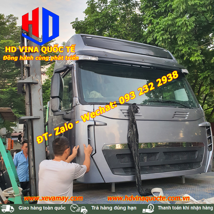 bán cabin xe đầu kéo Howo A7 nóc cao lưng phẳng màu bạc