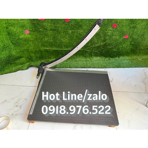 Bàn cắt giấy Roll& Blade TM-460