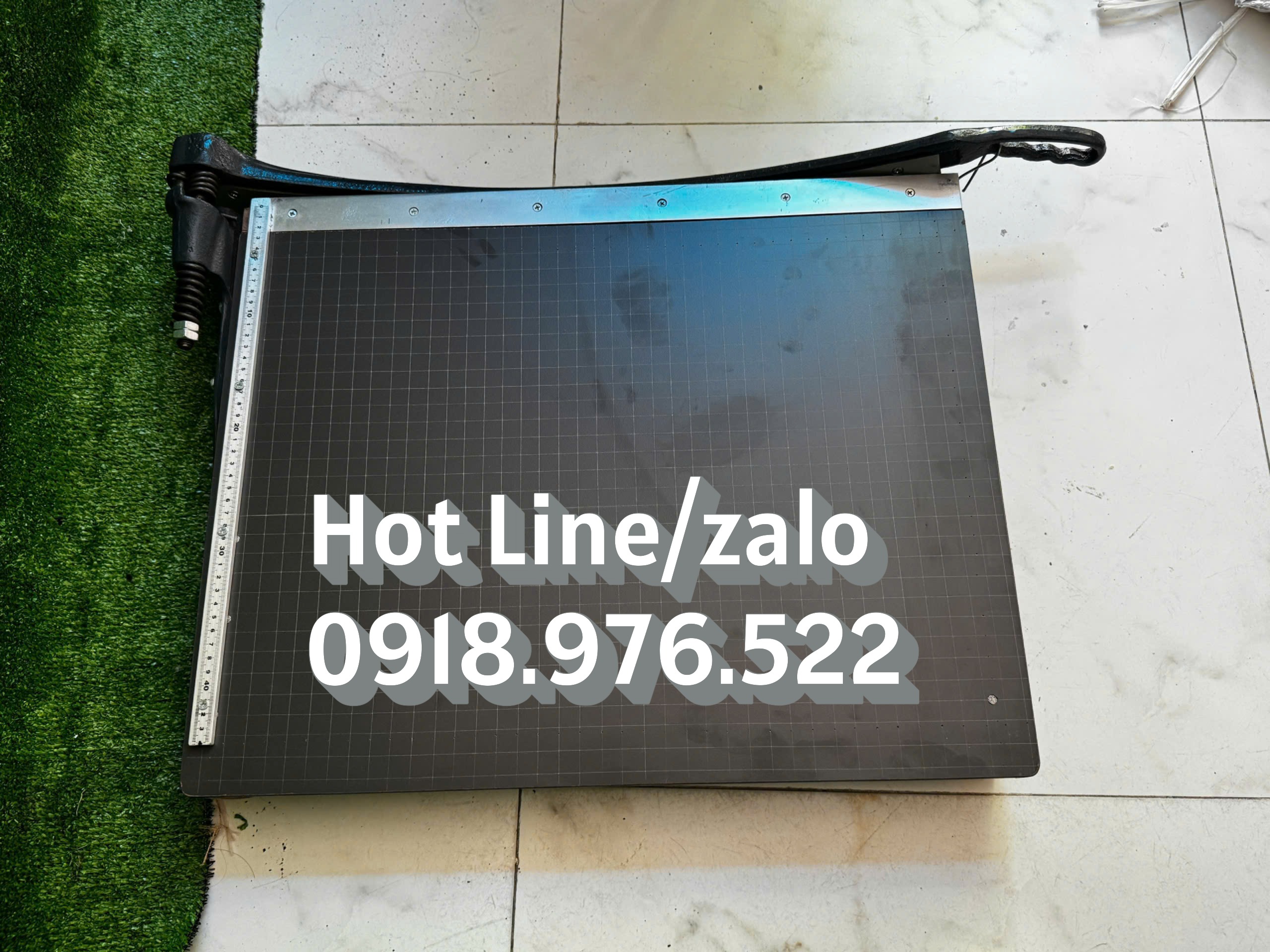Bàn cắt giấy Roll& Blade TM-460