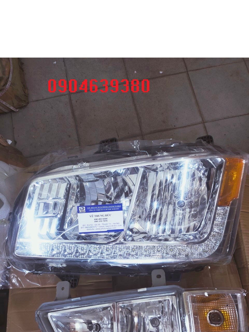 BÁN ĐÈN PHA XE FAW 375HP