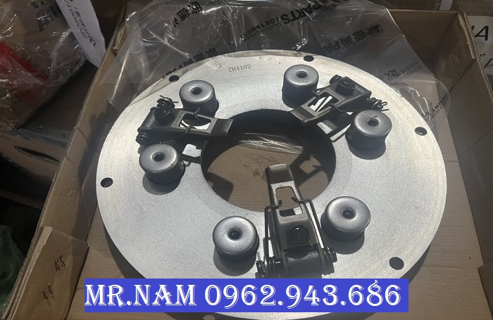 Bàn ép động cơ lai ZH4102 – Giải pháp chuyển động hiệu quả cho mooc xi măng rời sẵn tại HÀ NỘI và SÀI GÒN.