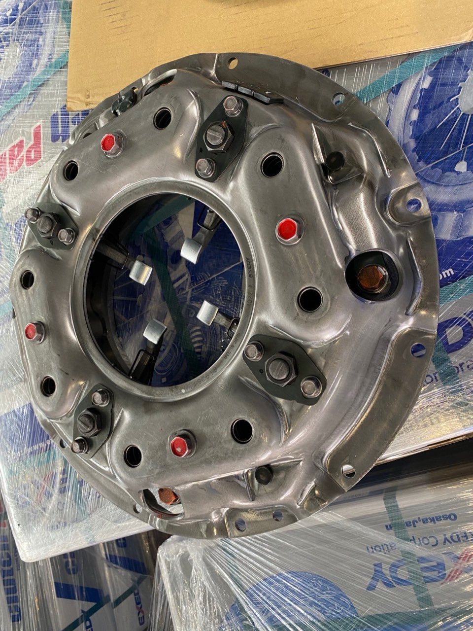 Bàn Ép Xe Đầu Kéo Mitsubishi Fuso FV517