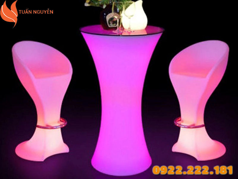 Cho thuê bàn ghế Bar - Bàn Cocktail giá rẻ, uy tín