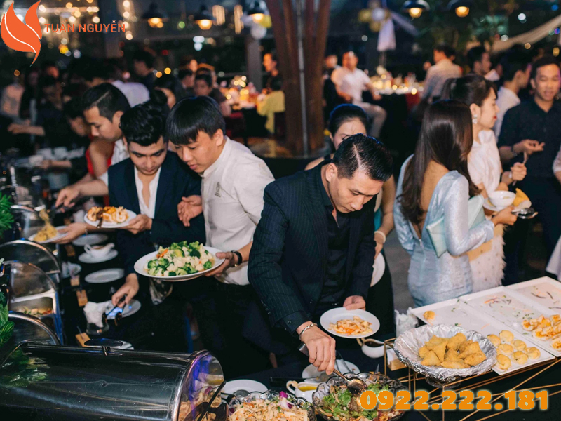 Cho thuê bàn ghế tiệc buffet giá rẻ - Tuấn Nguyễn