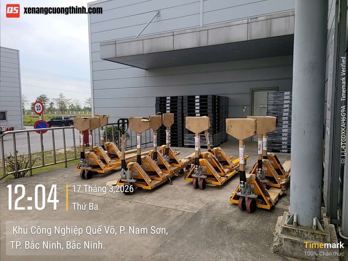 Xe Nâng Tay 2.5 Tấn QSLift AC25 | Bàn Giao KCN Quế Võ - Bắc Ninh