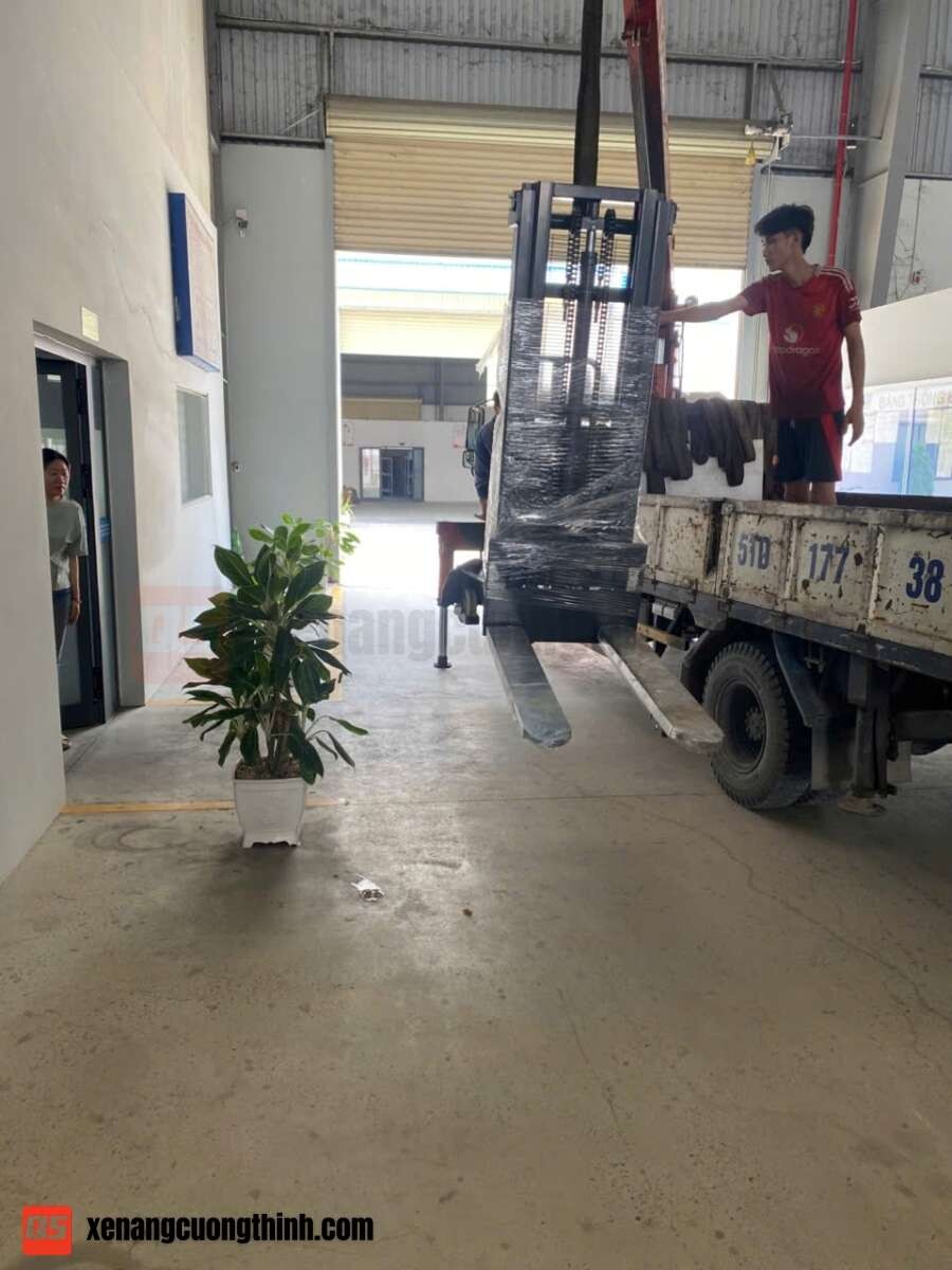 Xe Nâng Bán Tự Động 1.5 Tấn | QSLift QSS15