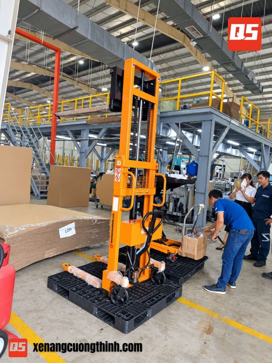 Xe Nâng Bán Tự Động Giá Rẻ 600kg QSLift QSS20E