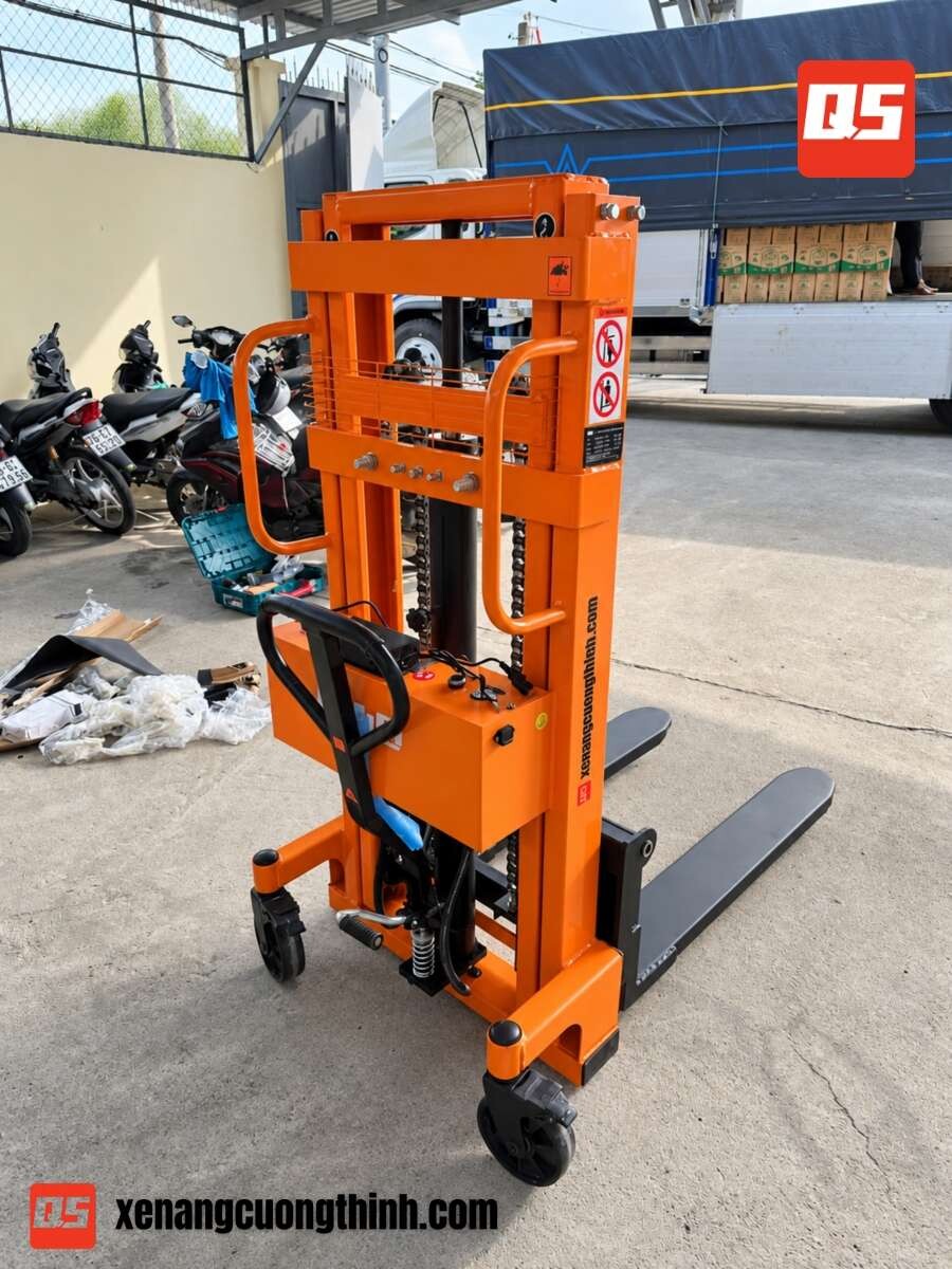 Xe Nâng Bán Tự Động Giá Rẻ 600kg QSLift QSS20E