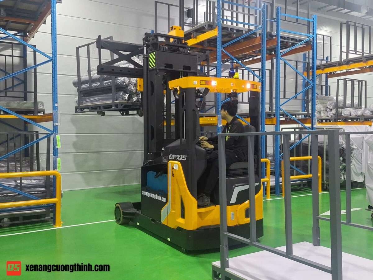 Bàn Giao Xe Nâng Điện 3 Chiều VNA OPX15 | Xe nâng Cường Thịnh