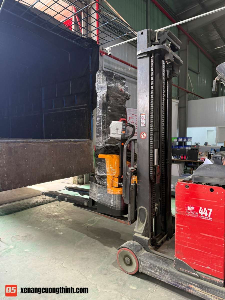 Bàn Giao Xe Nâng Điện Cao Stacker 1.5 Tấn QES15E - Đà Nẵng