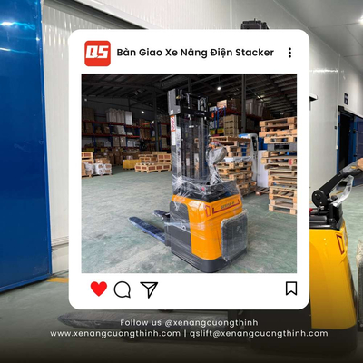 Bàn Giao Xe Nâng Điện Stacker Đứng Lái Giá Rẻ Tại TPHCM