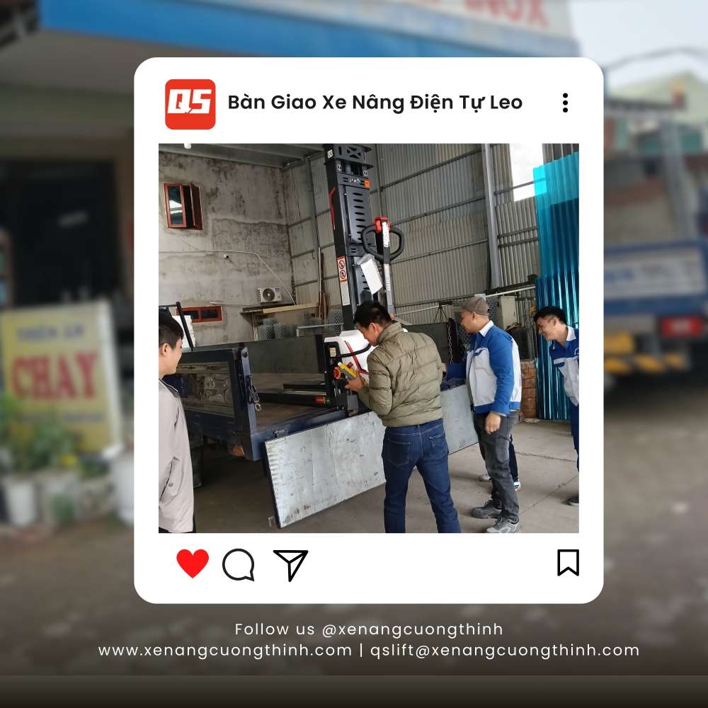 Bàn Giao Xe Nâng Điện Tự Leo SES10