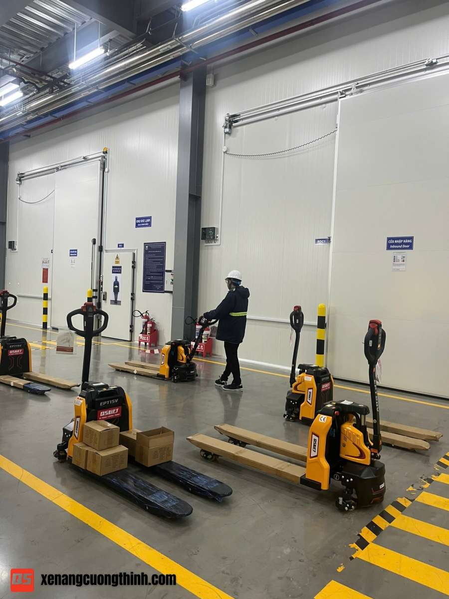 Xe Nâng Tay Điện Thấp 2 Tấn Lithium QSlift EPT20V