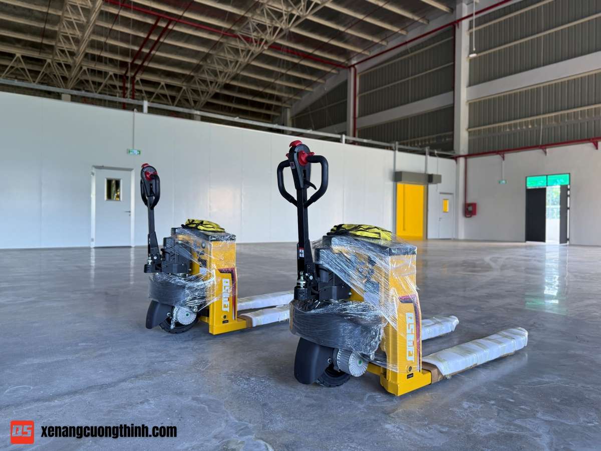 Xe Nâng Tay Điện 3 Tấn Bánh Cao Su | QSLift EPT30Q