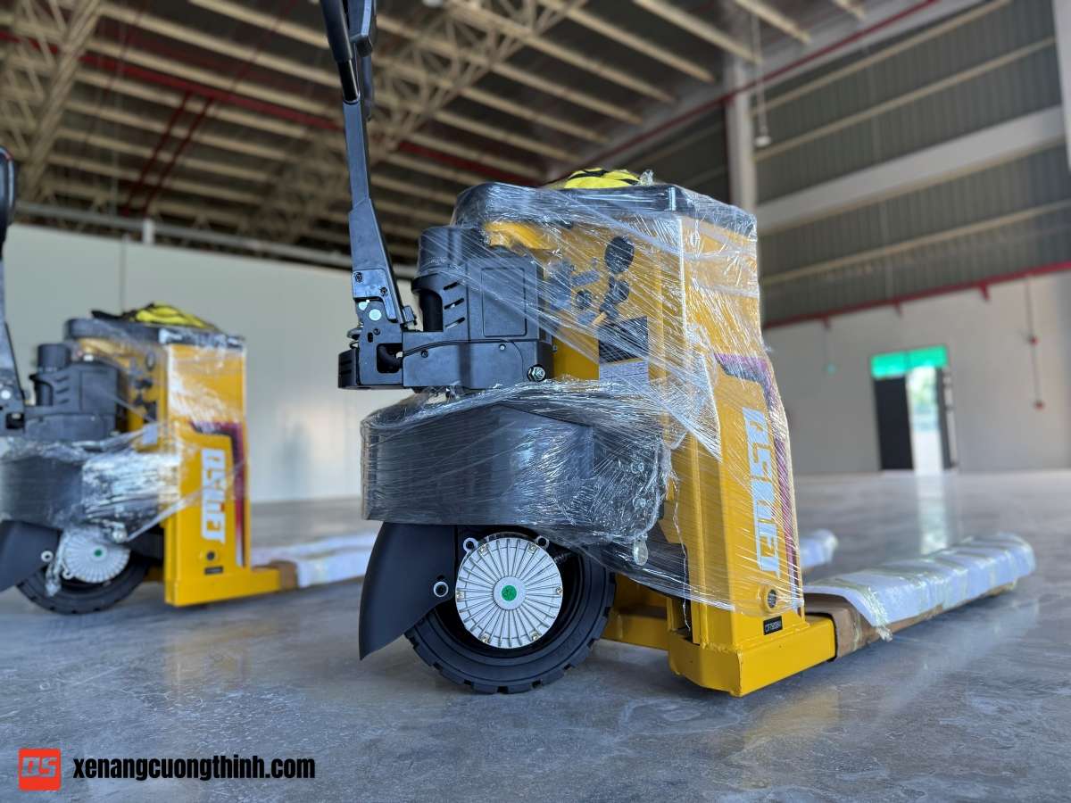 Xe Nâng Tay Điện 3 Tấn - Bánh Cao Su | QSLift EPT30Q