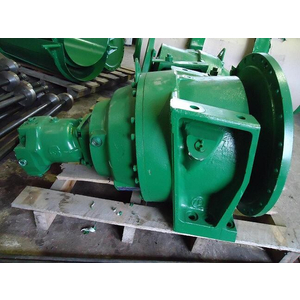BÁN HỘP GIẢM TỐC XE TRỘN BÊ TÔNG