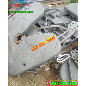 Bán mâm mooc ( móc) 50 đế 16 lỗ ( đế nhỏ) của xe đầu kéo các loại
