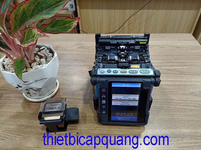 Bán máy hàn cáp quang Fujikura 70S cũ tại Việt Nam