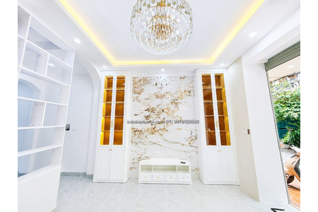 Bán Nhà Phân Lô Trương Định, Hai Bà Trưng, 62m², 4 Tầng, Mặt Tiền 4.7m, Ô Tô Tránh, Vỉa Hè