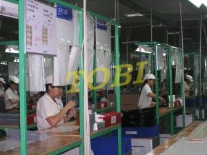Bàn Thao Tác Công Ty Wonderful SG