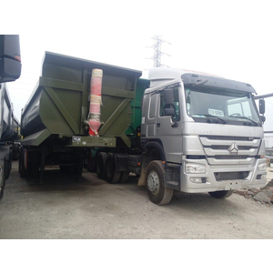 Bán xe đầu kéo 2 cầu Howo 371 Ps, cabin HW 76, có hồ sơ kéo mooc ben