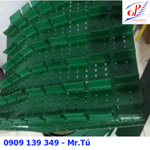 Băng tải PVC xanh gia công dán gờ