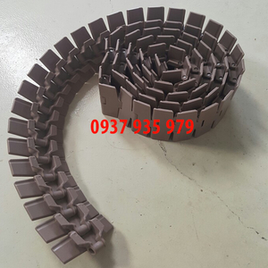 Băng tải xích nhựa cong K450