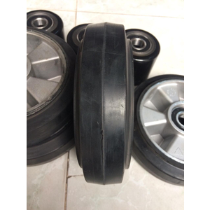 BÁNH XE NÂNG TAY CAO SU 180X50