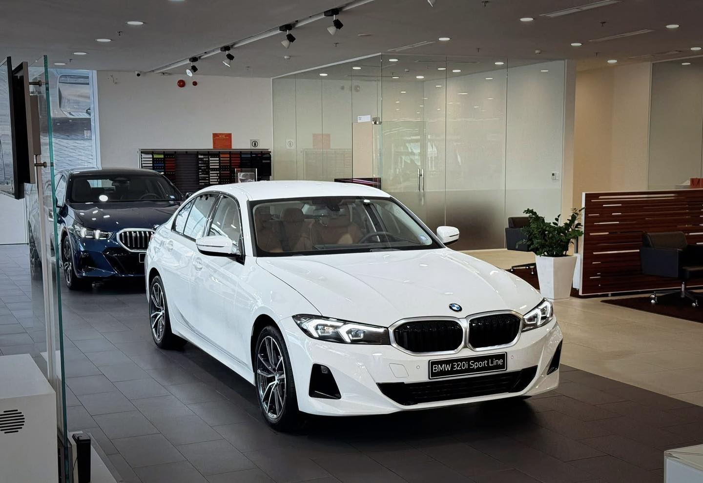 DỄ DÀNG SỞ HỮU BMW 3 SERIES VỚI ƯU ĐÃI HẤP DẪN