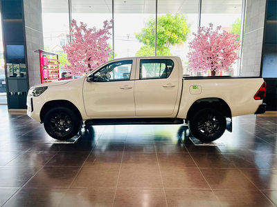 Toyota Hilux 2.4 4x2 AT 2024