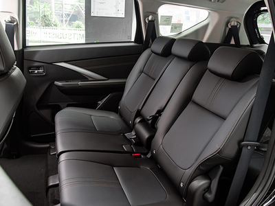 New Mitsubishi Xpander AT