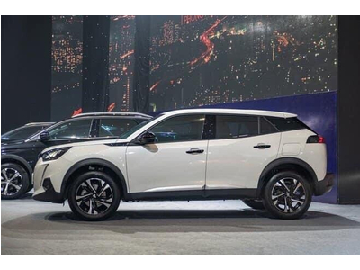 Peugeot 2008 AT
