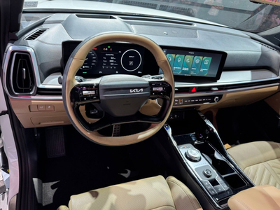 New KIA Sorento 1.6 Turbo HEV Signature