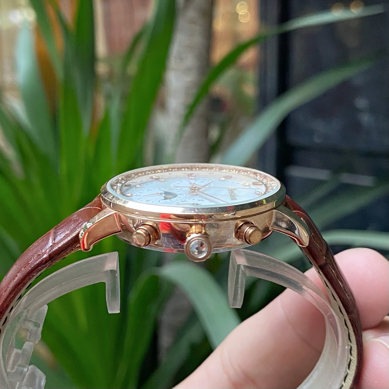 ĐỒNG HỒ NỮ BESTDON BD98106L