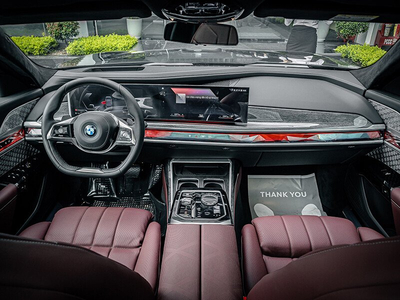 BMW 740i Pure Excellence