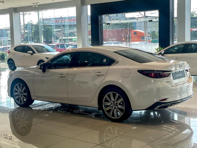 New Mazda 6 2.0L Luxury (E5)