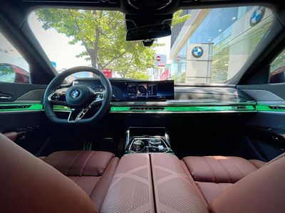 BMW 735i M Sport 2025