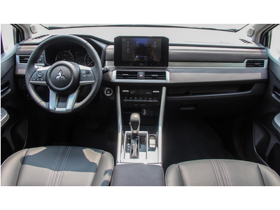 Mitsubishi Xpander AT Premium