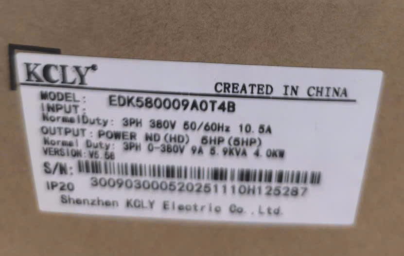 Biến tần EDK580, Biến tần EDK580009A0T4B
