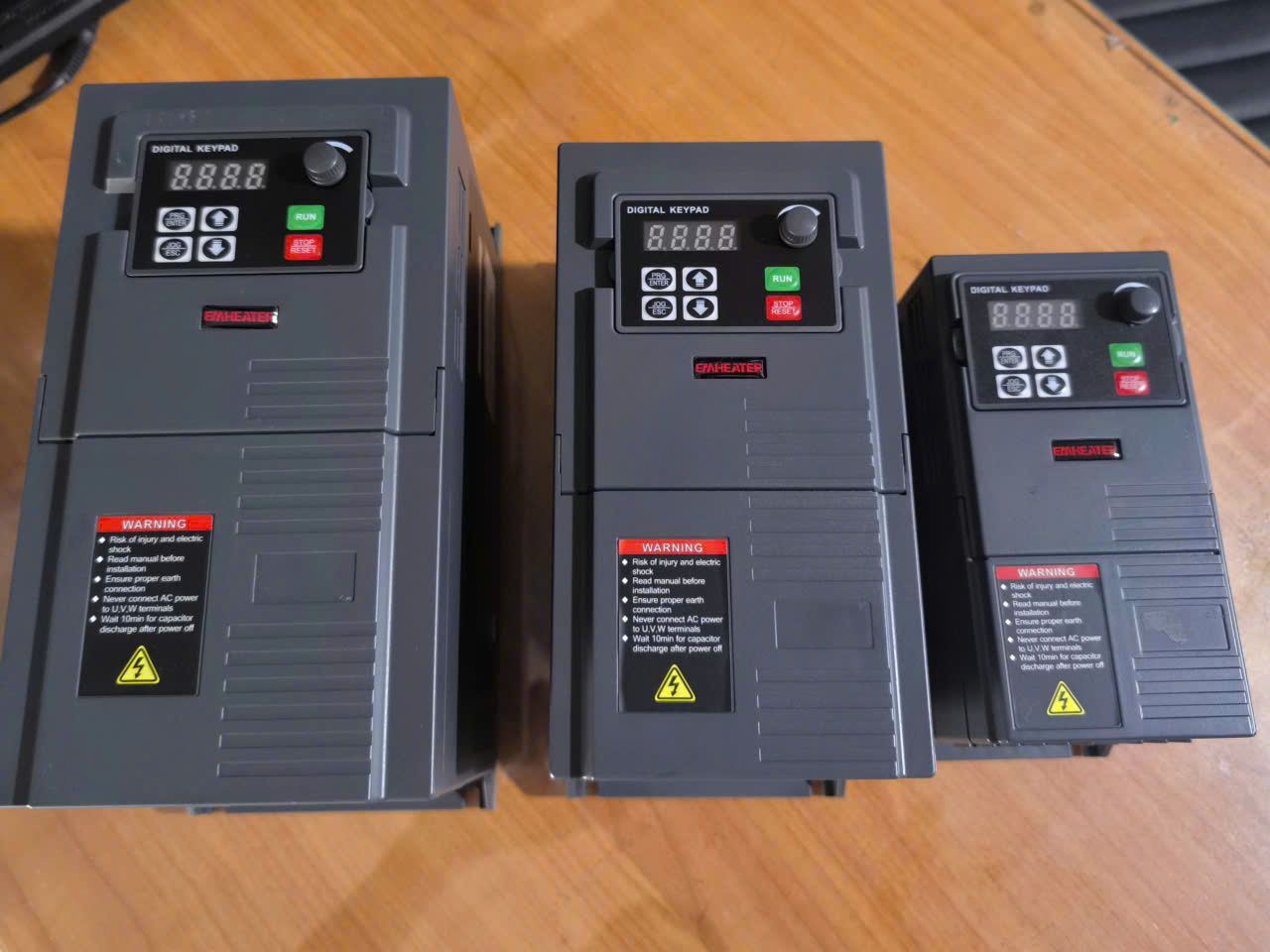 Biến tần EM6, Biến tần EM6-G1-2d2