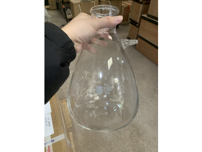 Bình tam giác chịu áp 2500ml