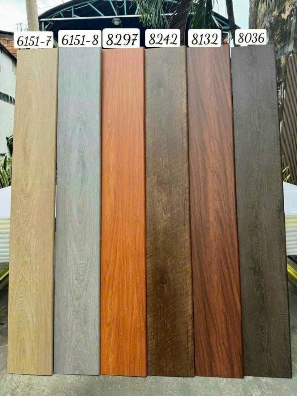 Bậc cầu thang nhựa giả gỗ AV-STAIR-HM CỐT ĐẶC