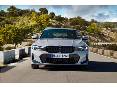 BMW 320i M Sport ưu đãi lên tới 100 triệu