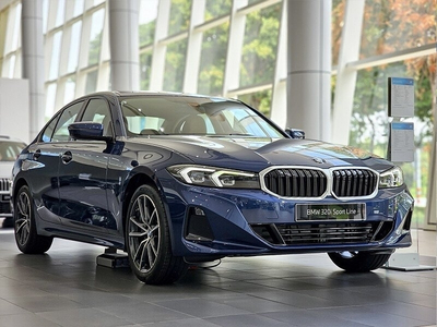 BMW 320i Sport Line LCI