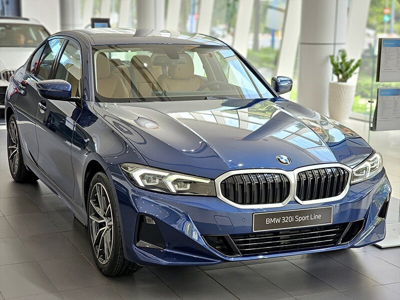 BMW 320i Sport Line LCI