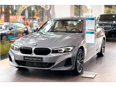 BMW 320i SportLine LCI