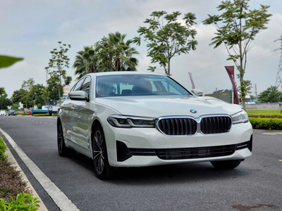 BMW 520i